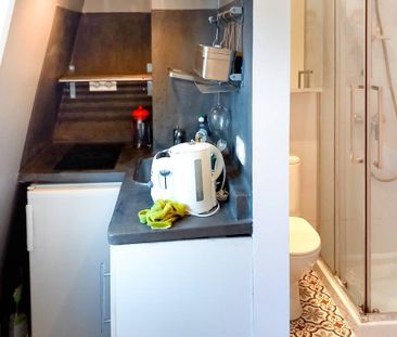Logement à Paris, Location meublée - Photo 1