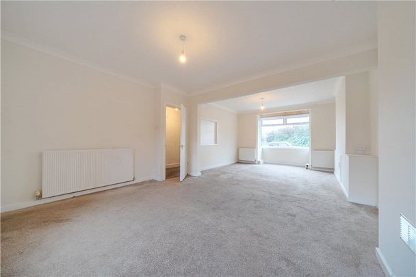 A 3 bedroom semi-detached house. - Photo 1