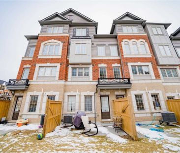 For Lease - 2218 Chevron Prince Path Unit# 411, Oshawa, Ontario - Photo 2