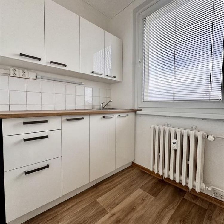 Pronájem bytu 1+kk 30 m² - Photo 1