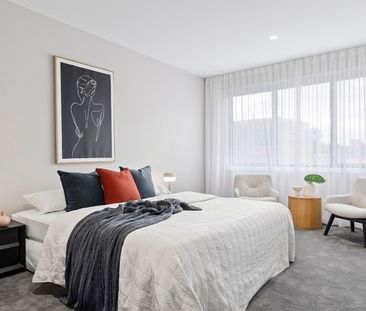 Sophisticated Luxury living - Photo 4
