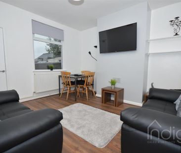 1 bedroom in a house share to rent - Photo 6