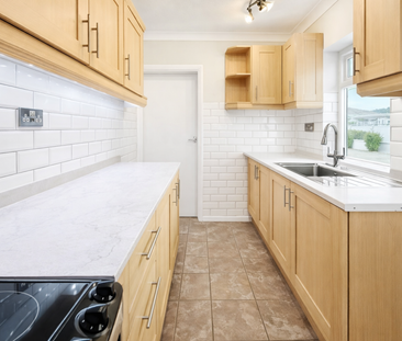 2 bedroom semi-detached house - Photo 6