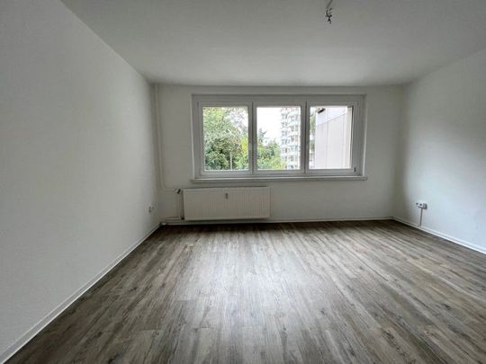 Familienfreundliche 3-Zimmerwohnung im 1.OG! - Photo 1