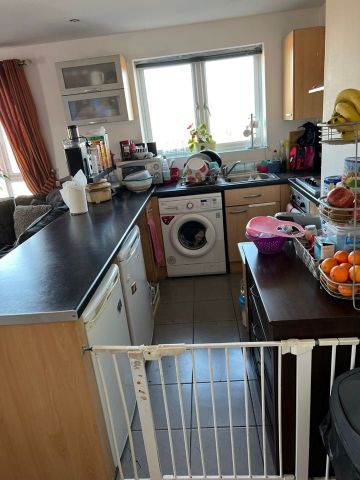 2 Bed Flat, Branagh Court, RG30 - Photo 2