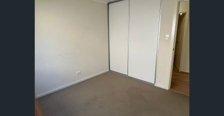 *** Applications Closed*** Modern 3-Bedroom Home in a Quiet, Convenient Location - Photo 4