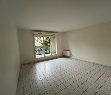 Location Appartement 1 pièce 27m² L HAY LES ROSES 94240 - Photo 2
