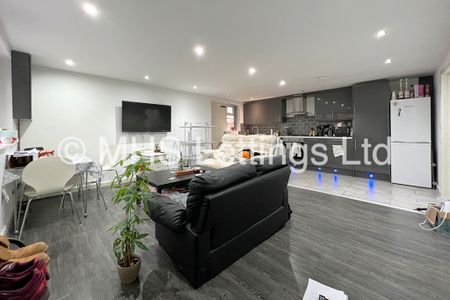 3 Bedroom Detached House for rent in Harold Mount - Photo 2