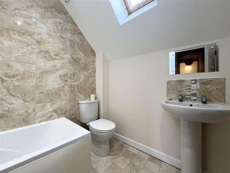 East Street, Newquay, TR7 - Photo 5