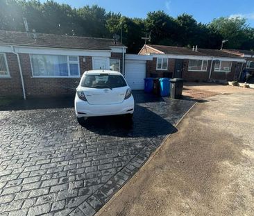 2 bedroom semi-detached bungalow to rent - Photo 1