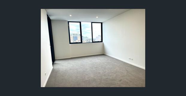 Unit in the Heart of Auburn - Photo 1