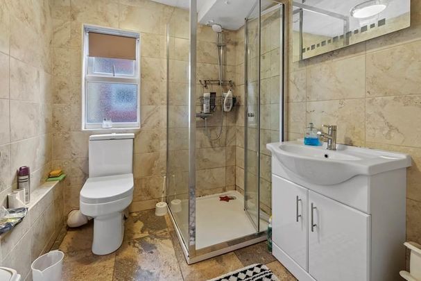 4 bedroom terraced house to rent - Photo 1