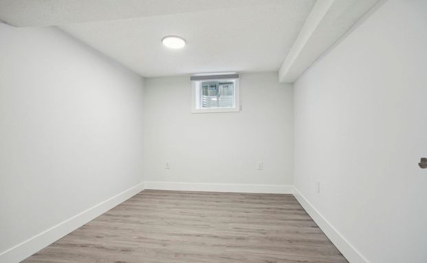 For Lease - 396 Hudson Drive, London East, Ontario - Photo 1