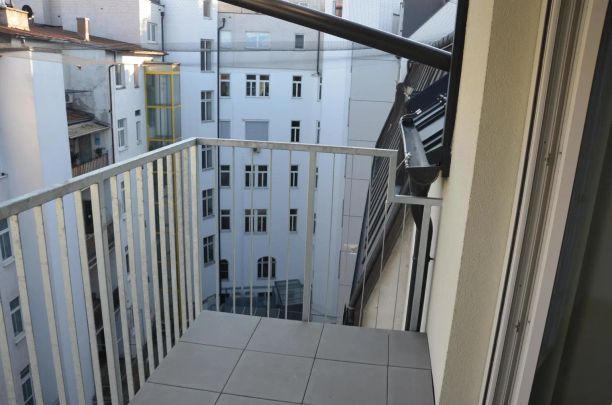 MAISONETTEWOHNUNG MIT BALKON - LANDSTRASSE NÄHE SCHILLERPARK - Photo 1