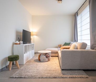 Appartement te huur in Kruishoutem voor € 800 met 2 slaapkamers - Photo 3