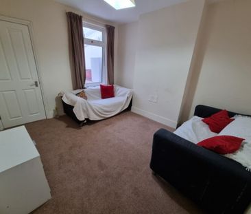 3 Bed Student Accommodation - Photo 3