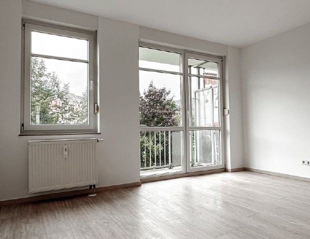 3-ZI Wohnung mit BALKON und TIEFGARAGE! - Photo 1