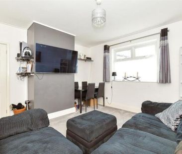2 bedroom maisonette to rent - Photo 1