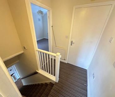 2 bedroom end of terrace house to rent - Photo 3