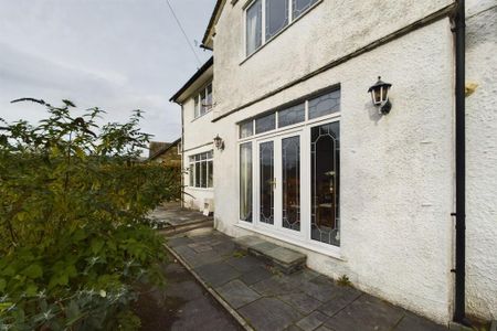 4 bedroom semi-detached house to rent - Photo 4