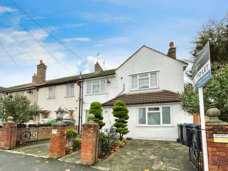 2 bedroom maisonette to rent - Photo 4