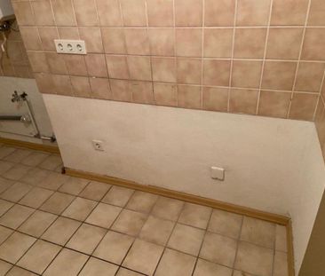 3-Zimmer-Wohnung / Top Lage in Uninähe / PKW-Stellplatz + Küche - Foto 1