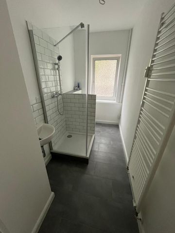 Vollständig sanierte 2,5 - Zimmer - Wohnung mit Balkon in ruhiger Lage Barmbek/ Nord - Photo 3