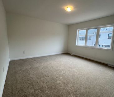 For Lease - 35 Lonsdale Road, Haldimand, Ontario - Photo 3