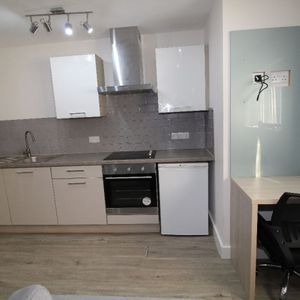 Winckley Square, Flat 11, PRESTON, Lancashire PR1 3JQ - Photo 2