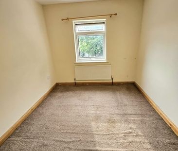 3 Bed Terraced House, Warren Road, LU1 - Photo 6