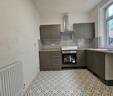 2 bedroom terraced house to rent - Photo 6