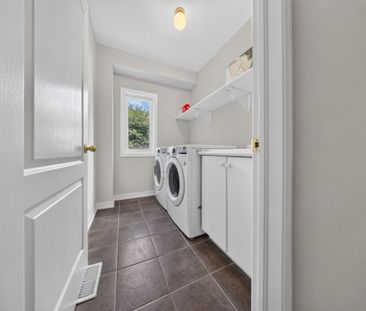 For Lease - 86 Beare Trail, Newmarket, Ontario - Photo 6