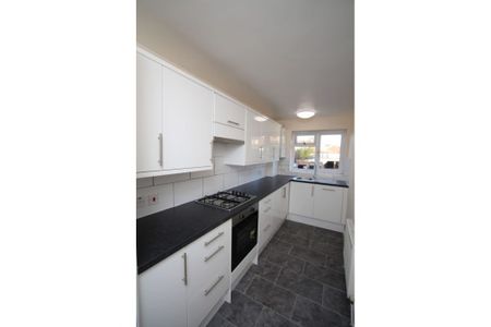 2 Bed Flat – Kingston (Uxbridge Road, KT1) - Photo 3