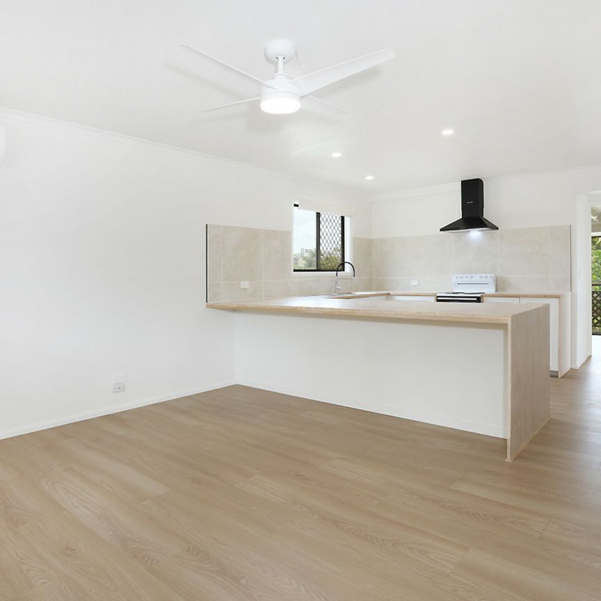 CHARMING RENOVATED 3 BEDROOM HOME WITH STUDY/4TH BEDROOM - Photo 1