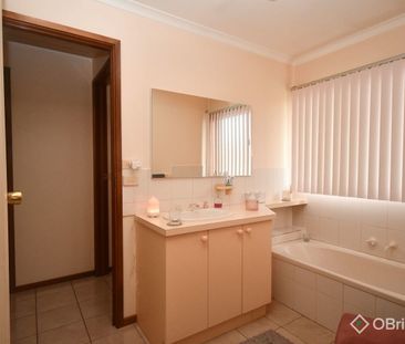 Enjoy the Best of Lakes Entrance Living - Photo 5