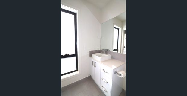 Low Maintenance Lifestyle!! - Photo 1