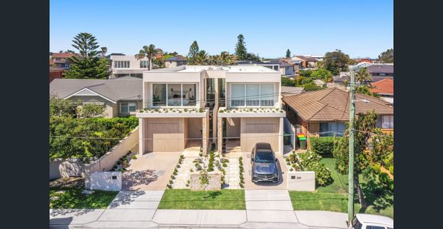 Architectural Masterpiece, Designer Beach House With Private Poolside Oasis - Photo 1