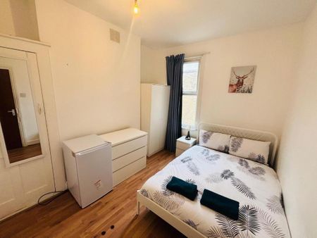 Room in a Shared House, Mossford Street, E3 - Photo 4