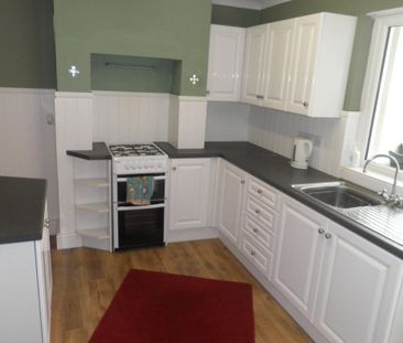 Holman Street - Photo 1