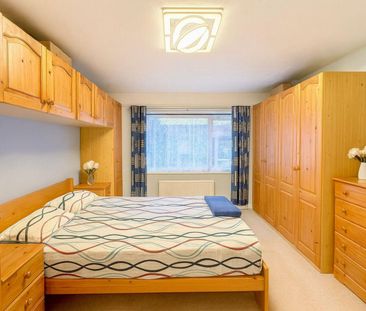 4 bedroom House To Let Total Size: 1238 SQ FT - Photo 3