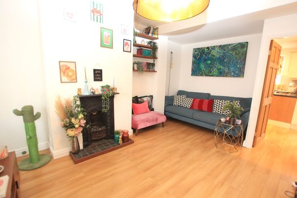 2 Bedroom End Terraced House, Chester - Photo 1