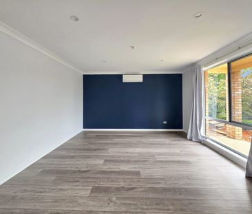 Large Modern Home - Walk To Schools and Shops - Photo 2