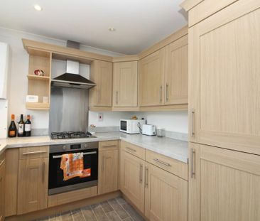 2 bedroom apartment to rent - Photo 6