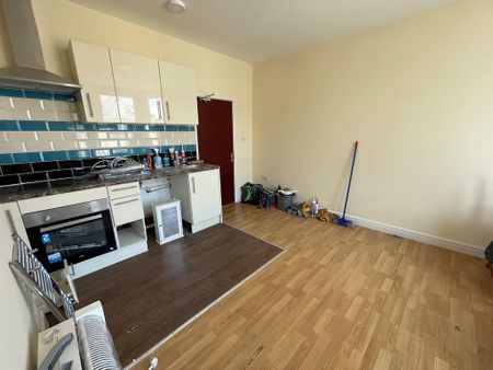 1 bedroom flat to rent - Photo 5