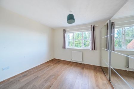 3 bedroom terraced house to rent - Photo 4