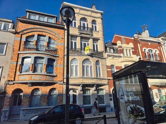 Appartement te huur - Photo 1