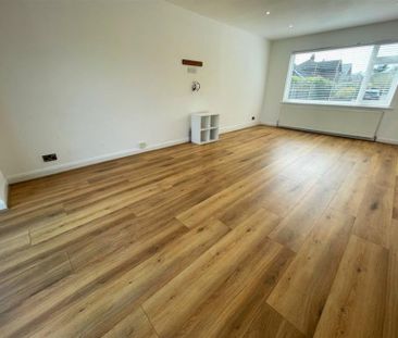5 Bedroom Detached To Let - Photo 1