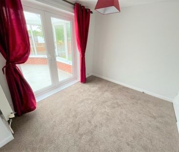 Lords Croft, Chorley - Photo 2