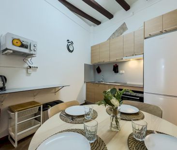 Room for rent in Carabassa street - Photo 5