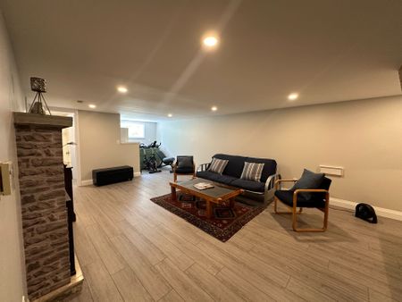 For Lease - 245 Pearson Street, Meaford, Ontario - Photo 3